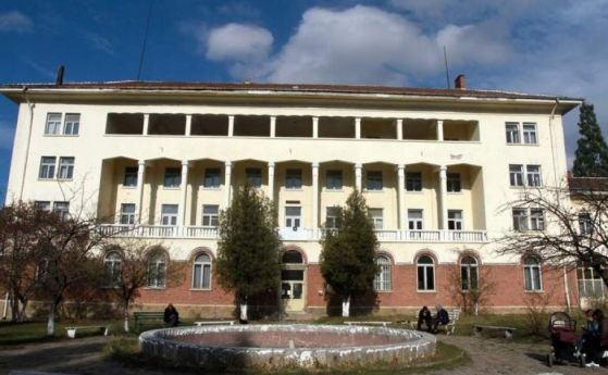 В Перник подготвят болница за леки случаи на коронавирус