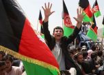 Протестът на националния флаг: талибаните убиват за едно развято знаме и в Деня на независимостта