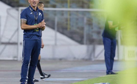Временният треньор на Левски подаде оставка