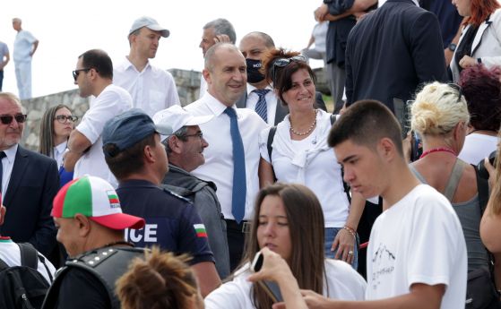 Президентът от Шипка: Никой няма силата да спре осъзнатите хора по пътя към свободата