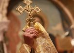 Хиляди се стичат в Родопите заради Кръстовден