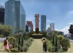 Долу колонизаторите! Мексико сменя паметника на Колумб с жена от коренното население