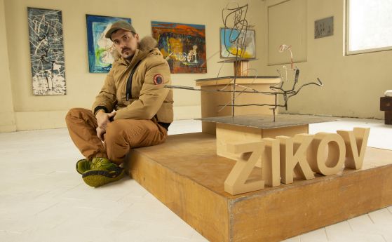 Стоян Зиков открива АРТ шоурум и новия си художествен цикъл ''One Year''
