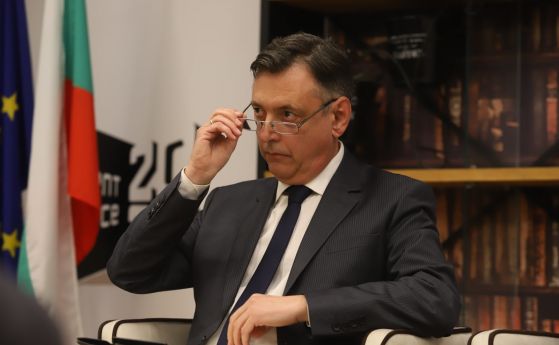 Горан Благоев: Срамно е най-внушителните паметници у нас да са на Съветската армия