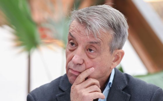 Проф. Костов: Мотивирам всички, които работят с хора, да се ваксинират