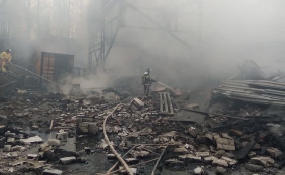 16 души загинаха при пожар в руски завод (видео)