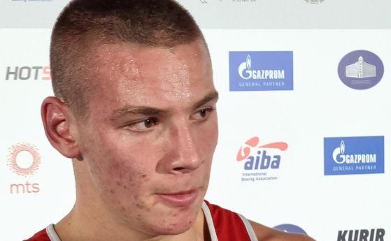 Кристиян Николов с втора победа на световното първенство по бокс
