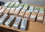 Рекорд: Недекларирана валута за 1,5 млн. лева откриха митничарите на Лесово