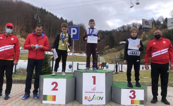 България победи Румъния при младите таланти в ски скока