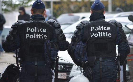 В името на Пророка: Френски полицай беше намушкан с нож в Кан