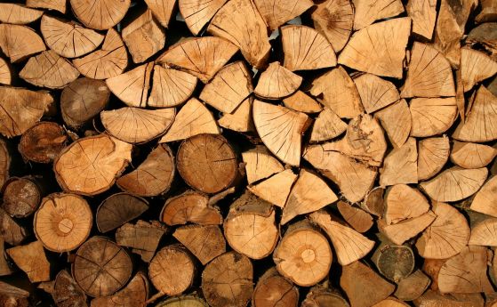 Измамна схема с обяви за дърва за огрев
