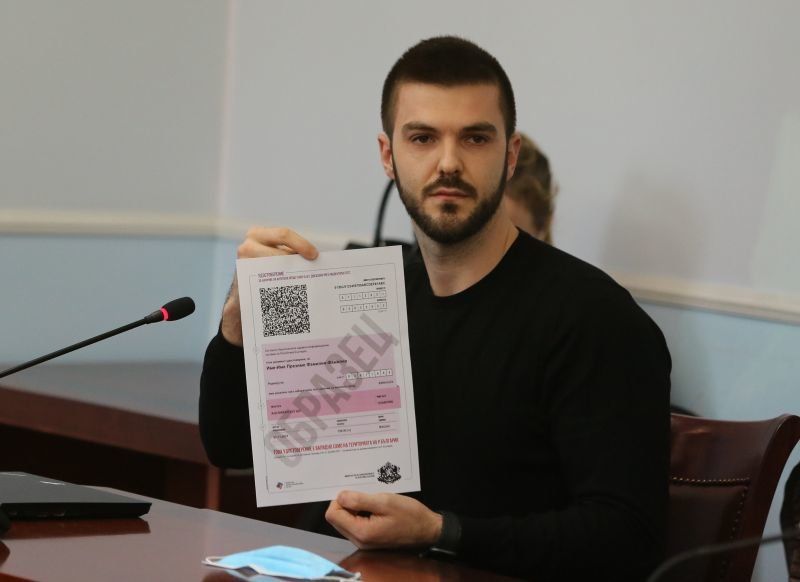 От днес издават сертификат за антитела
