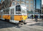 Трамваи 6 и 7 с променен маршрут от днес, тапа на пл. Македония за месец