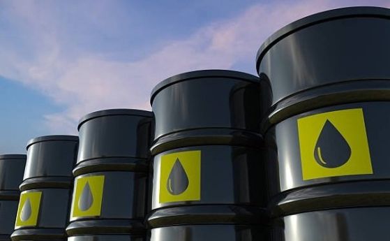 САЩ освобождава 50 милиона барела петрол от държавния си резерв, за да овладее високите цени
