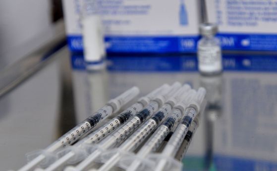 Леките странични реакции след Ковид ваксина в България са 90%