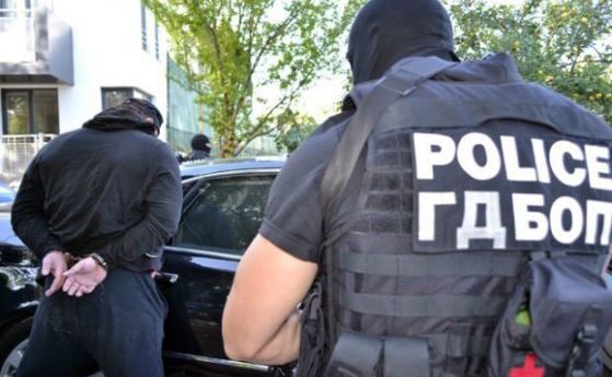 10 задържани в София и Варна, укрили 5 млн. лева от продажба на маркови парфюми