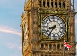 Великобритания въвежда още ограничения заради Омикрон