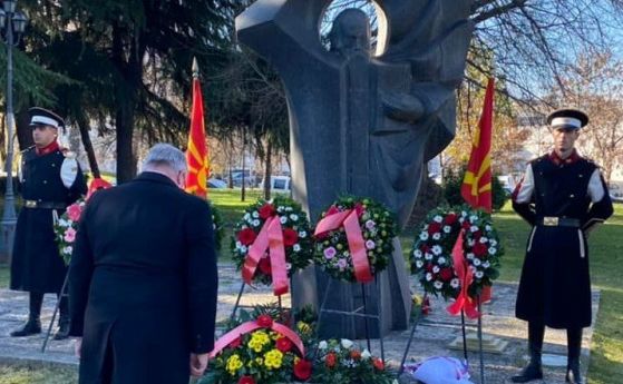 Позицията на Москва: Кирилското писмо обединява руския и македонския език