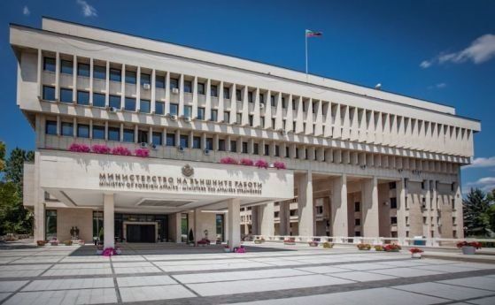 Новият кабинет запазва позицията на България към Македония