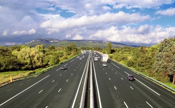 Транспортната политика: Нови магистрали, тунели под Стара планина, с 30% по-бързи влакове