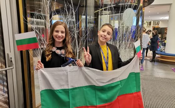 Българските представители на Детската Евровизия вече са в Париж