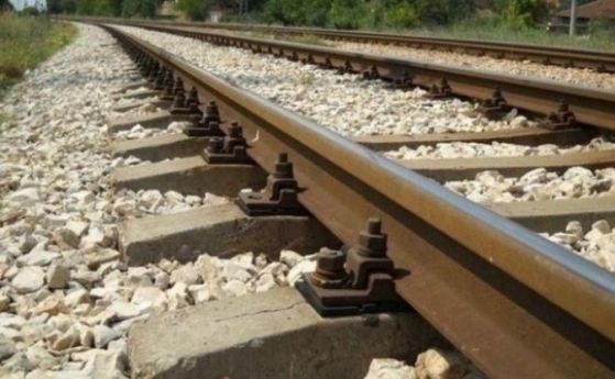 Влак блъсна и уби жена край Ямбол