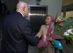 Гешев с цветя за министър Йорданова. Тя: Дай Боже скоро да обсъдим Вашата оставка!