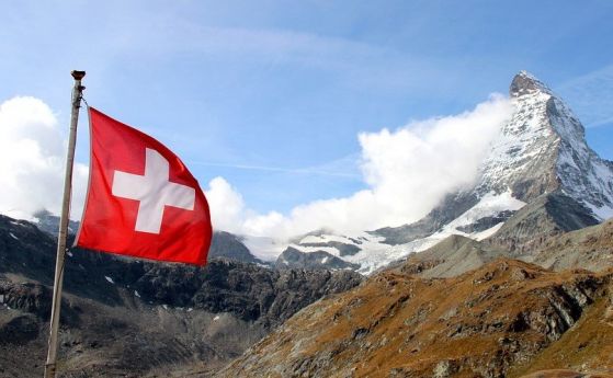 В Швейцария може да се влиза и с бърз антигенен тест