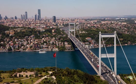 9 чужденци са задържани в Турция, заподозрени са за връзки с Ислямска държава