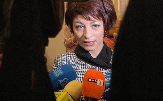 Атанасова радостна след КСНС: Оцениха приноса на кабинета Борисов 3 по македонския въпрос