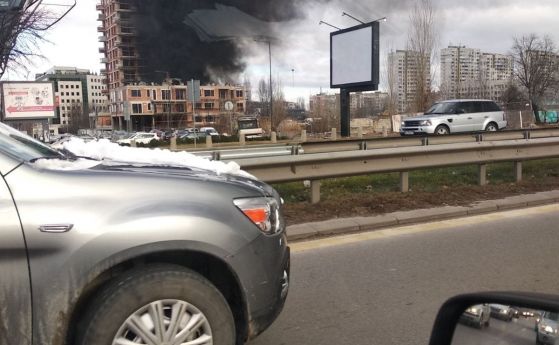Пожар край ''Цариградско шосе'', няма пострадали
