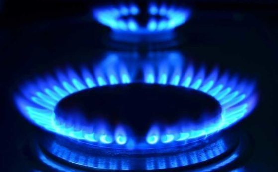 Хората, които се топлят на природен газ, ще получат компенсация и за декември