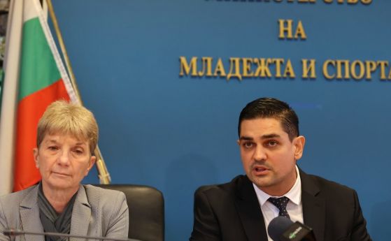 Министър Василев: Аз не мога да отговарям за психическото състояние на г-жа Раева