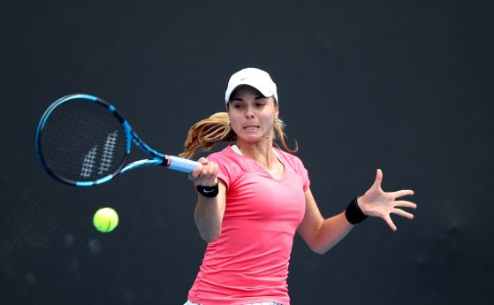 Виктория Томова се класира за основната схема на Australian Open