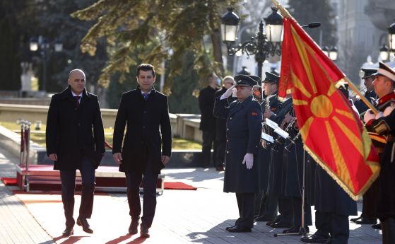 Премиерът на Северна Македония идва в София