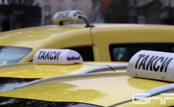 Такситата в Добрич излизат на протест, не искат да вдигат цените