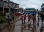 Тропическа буря погуби 34 души в Мадагаскар и трима в Мозамбик (снимки)