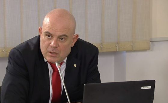 Гешев вече дал обяснения във ВКП по списъка на премиера