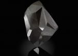 Космически черен диамант на милиарди години беше продаден за $4,3 млн.