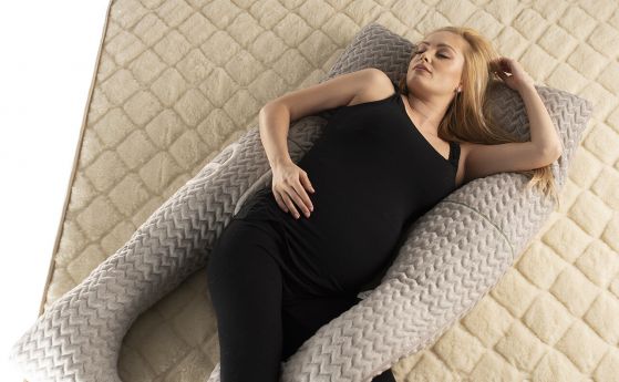 Възглавница за бременни и кърмачки – необходимост или каприз?