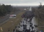 Работещи в Запорожската АЕЦ са спрели руските войски с жива верига