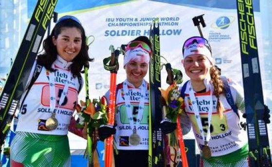 Щафетата на България спечели бронзов медал при девойките на Световното първенство по биатлон