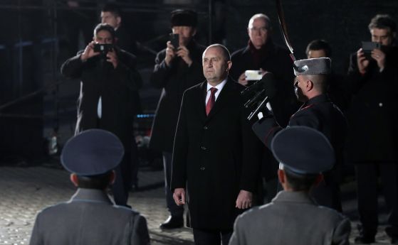 Радев: Наш дълг е да пазим историята си от безродници и осквернители