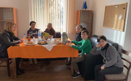 Столична община настани в своя база първите две семейства, пристигнали от Украйна
