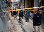 Най-малко 58 загинали при самоубийствен атентат в джамия в Пакистан