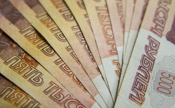 Путин разрешава на руски компании да плащат дългове в чужбина в рубли
