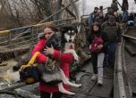 Пътят за евакуация от Мариупол миниран, коридори водят към Русия и Беларус