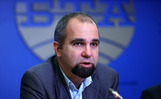 Партията на Стефан Янев е преграда за Възраждане, БСП по сърце е при Путин, по разум - при Кирил Петков