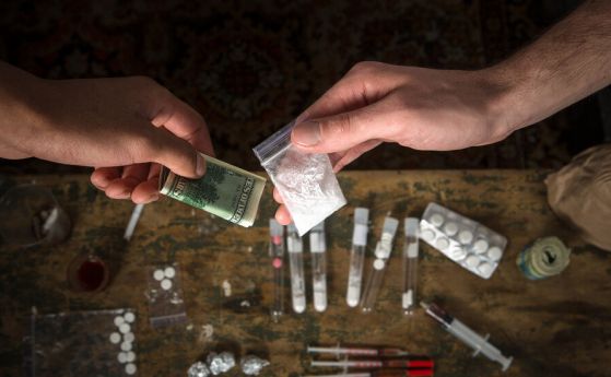 10 души са обвинени за разпространение на дрога в София