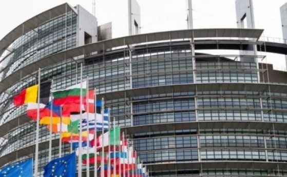 ЕС постигна споразумение по ключово законодателство за Гугъл, Фейсбук и Амазон